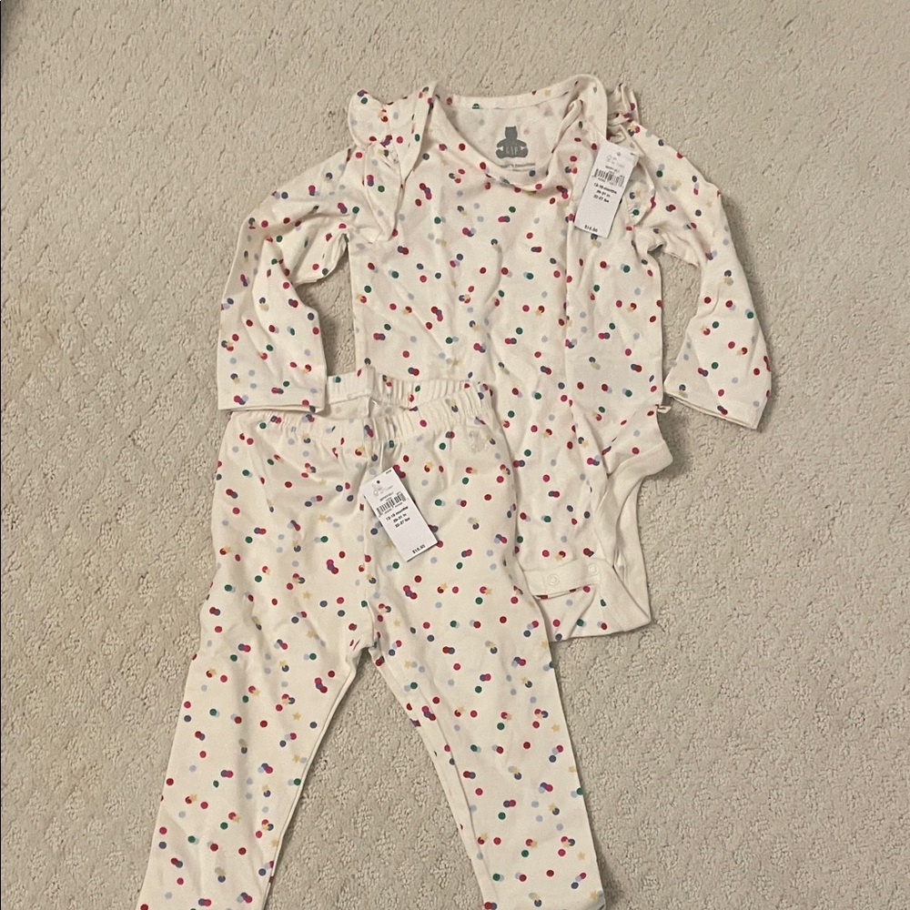 NWT Baby GAP Size 12-18 mo Cream Polka Dot Matching Set